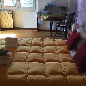  Homestay Casa Glicine Italy